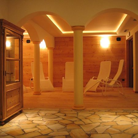 Le Rocher Hotel Champoluc Εξωτερικό φωτογραφία