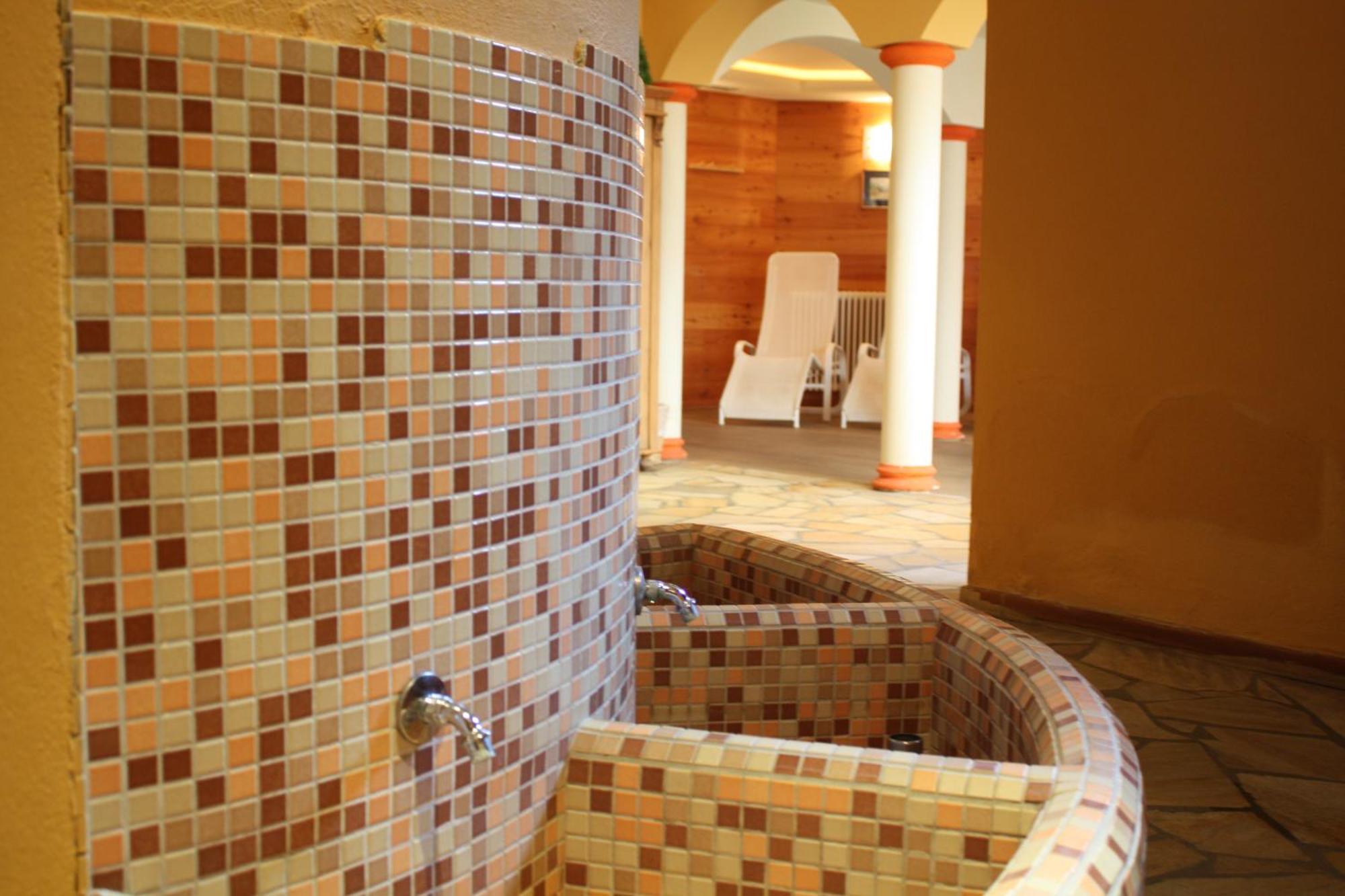 Le Rocher Hotel Champoluc Εξωτερικό φωτογραφία
