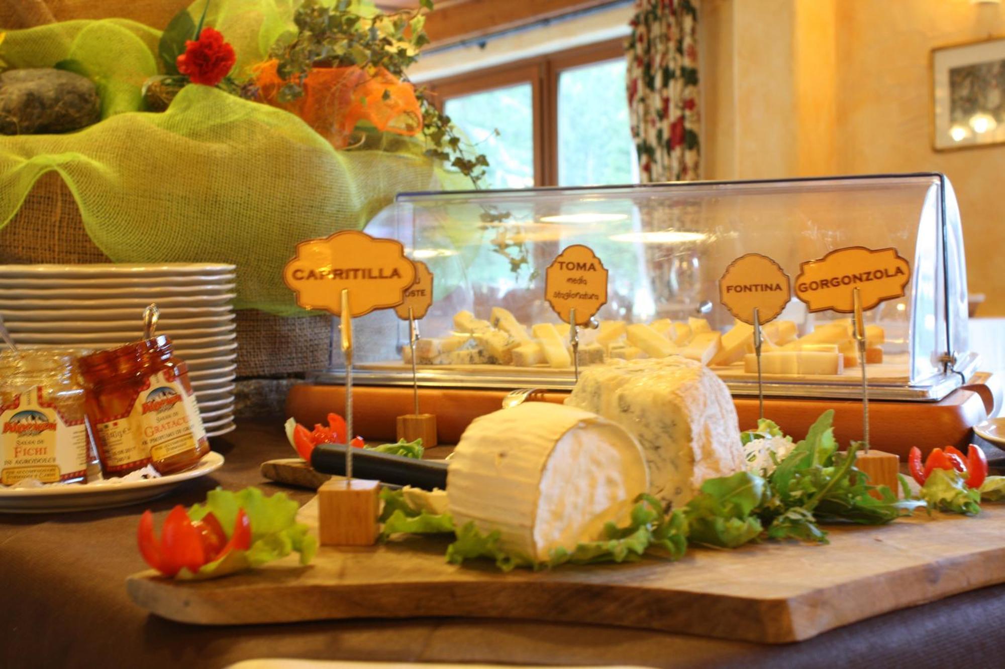 Le Rocher Hotel Champoluc Εξωτερικό φωτογραφία