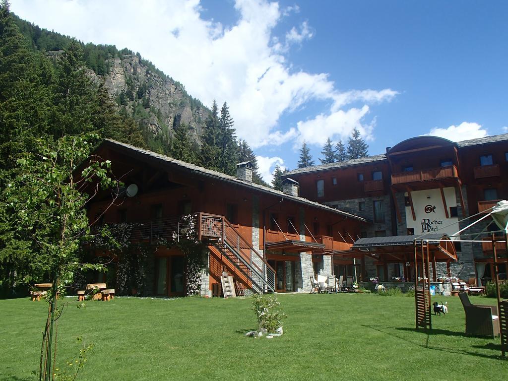 Le Rocher Hotel Champoluc Εξωτερικό φωτογραφία